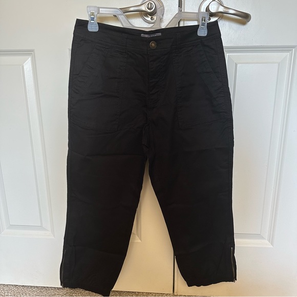 Women’s Size 6 Lisa Rinna Cropped Pants with Side Zipper - Picture 11 of 15